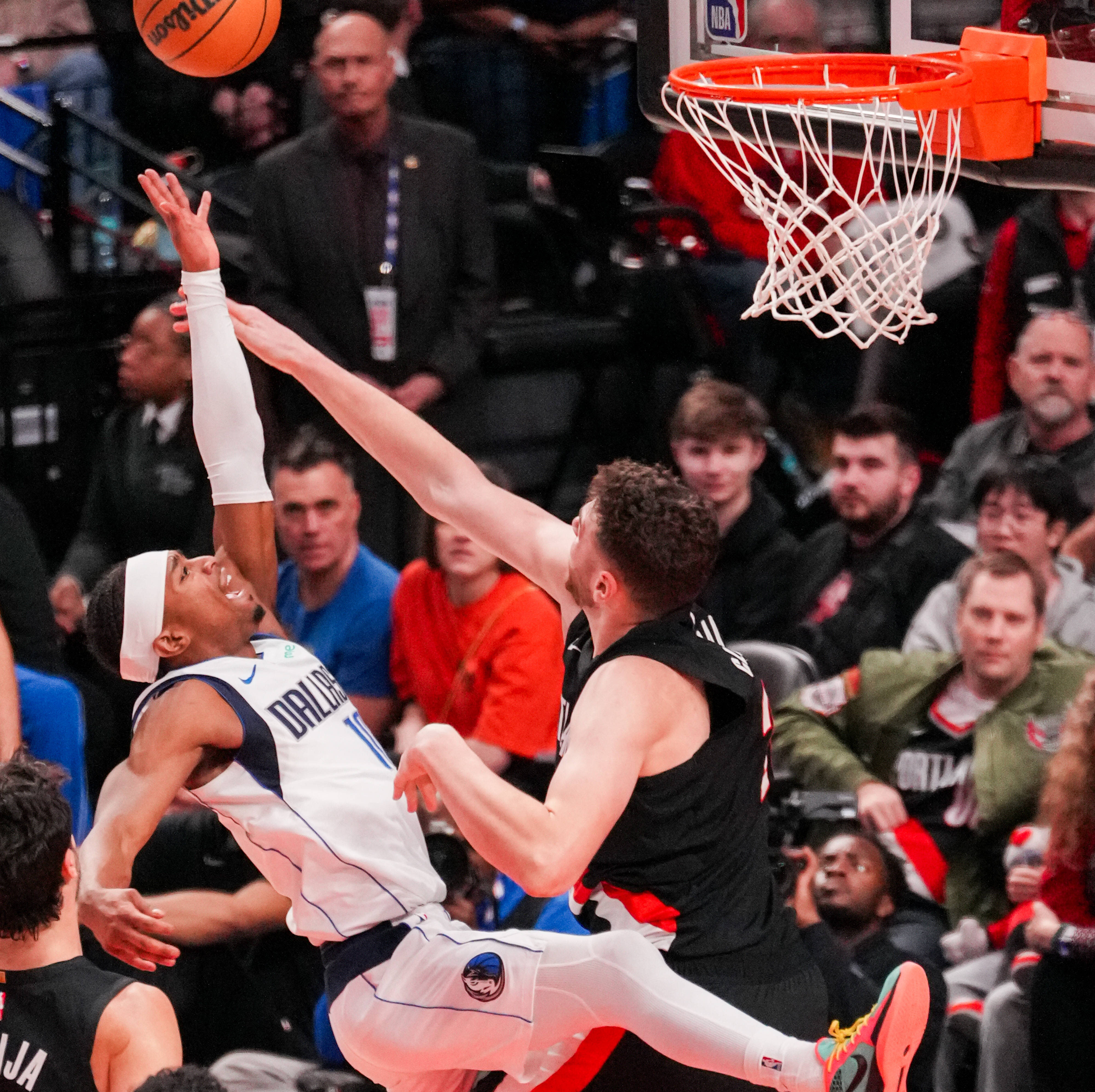 jiuyou-独行侠vs快船直播