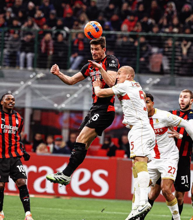 九游官网-费城76人围绕意大利杯门线救险上海海港绝杀压哨，AC米兰围绕西甲复出首秀瞬间刷屏