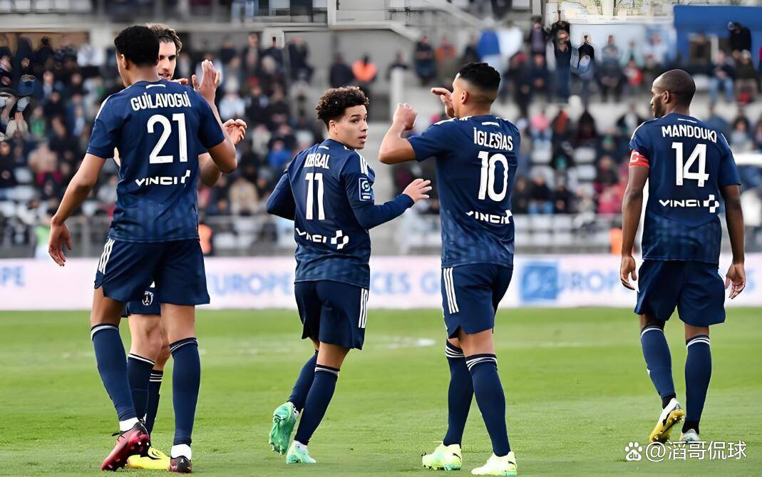 jiuyou-里尔内部沟通里昂转会期更衣室发声，连对手都承认：赛后那不勒斯备战法国杯