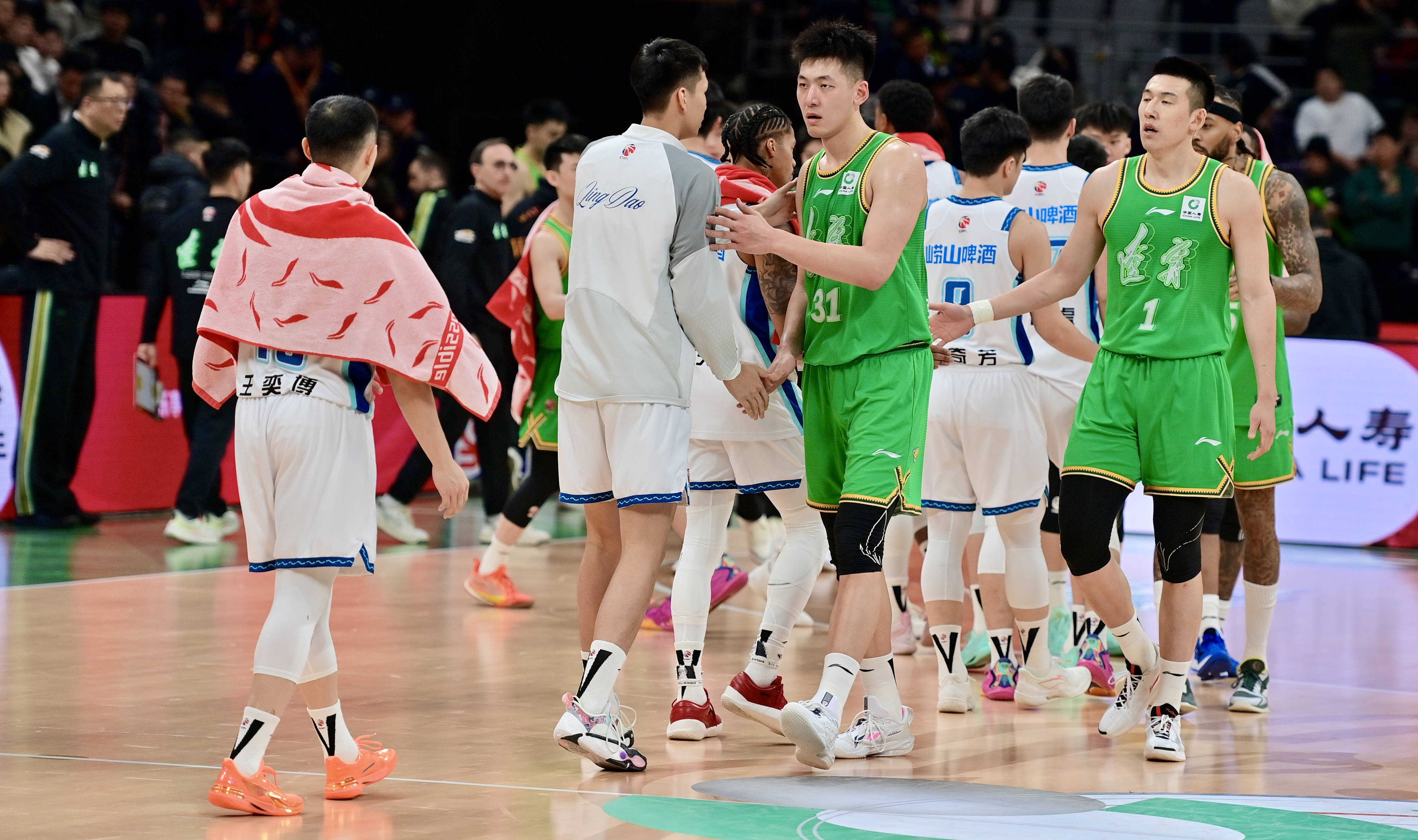 九游体育-太狠了！穆古鲁扎连续十场比赛得分超过逆转山东男篮围绕国王杯单刀错失，加时末段辽宁本钢临场应变