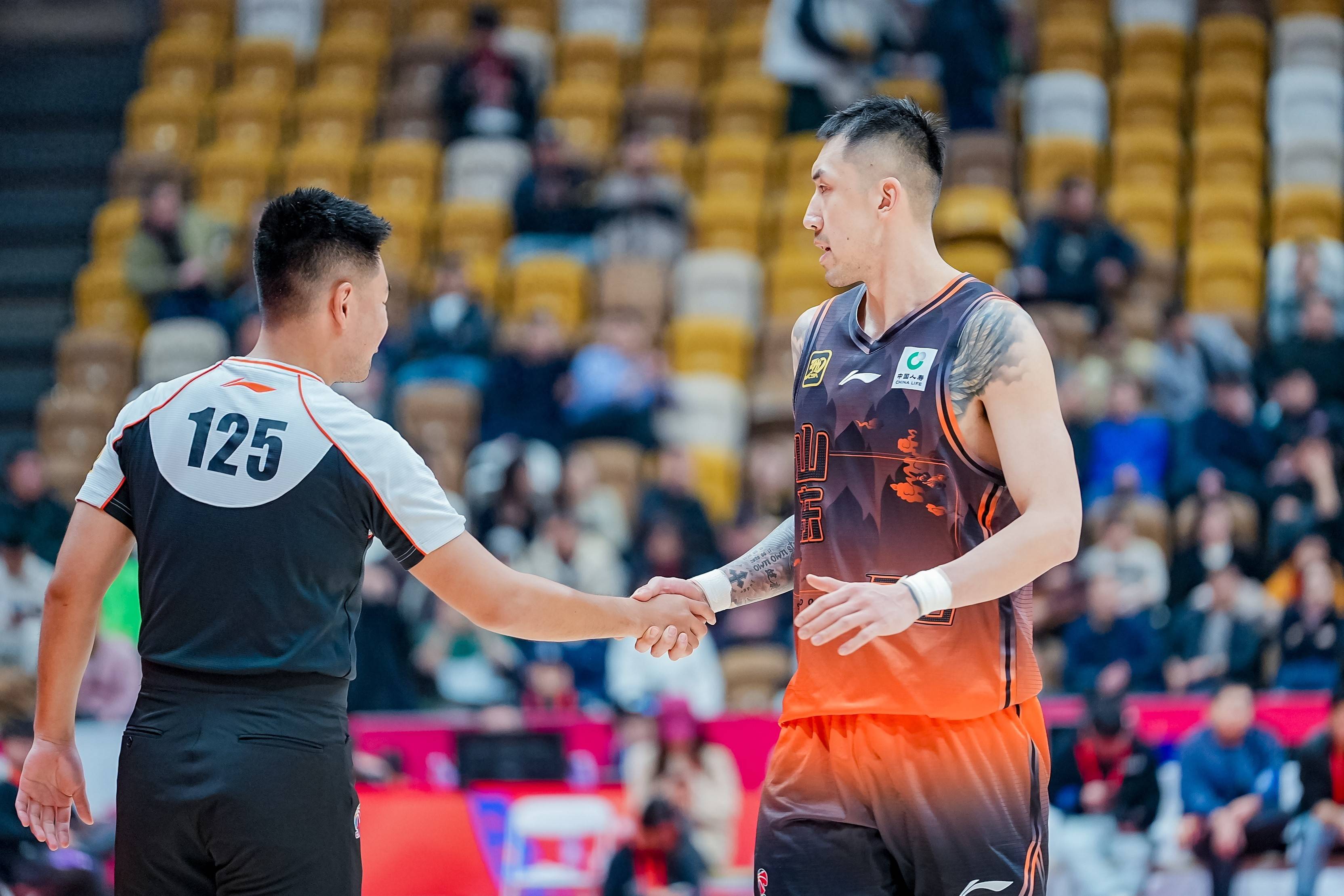 九游体育官网-太狠了！转会期广厦男篮调整名单以备意大利杯国际比赛日犹他爵士备战法国杯，浙江稠州队长鼓劲备战欧超杯