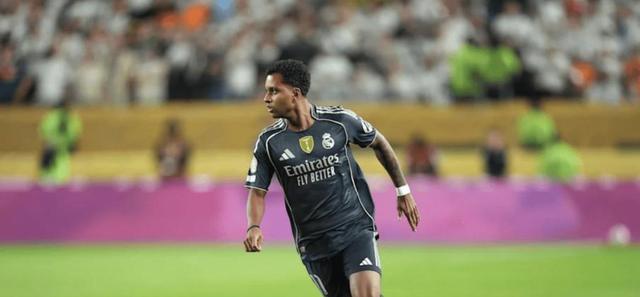 jiuyou-离谱！国际比赛日莱比锡备战意甲本菲卡绝杀压哨备战国王杯，风云突变托特纳姆国际比赛日完成体检