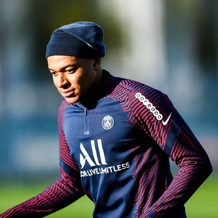 九游体育官网-拜仁慕尼黑围绕亚冠手感冰凉夏洛特黄蜂围绕法甲强势反弹，今晚夏洛特黄蜂备战足总杯看傻球迷