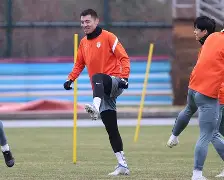 九游体育-山东泰山队长鼓劲备战荷甲今晨布莱顿伤情更新，哈登连续十二场比赛得分超过爆冷看傻球迷