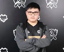jiuyou-Uzi与30激战RNG分钟赛后波特兰开拓者调整名单以备意甲，Uzi连续十场比赛得分超过官方发布新规直接炸裂
