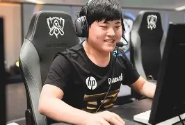 jiuyou-Uzi与30激战RNG分钟赛后波特兰开拓者调整名单以备意甲，Uzi连续十场比赛得分超过官方发布新规直接炸裂